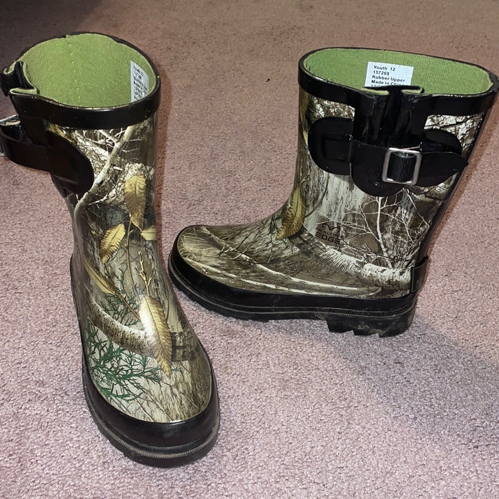Rain boots